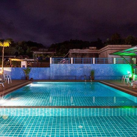 Larn Park Resortel Patong Extérieur photo