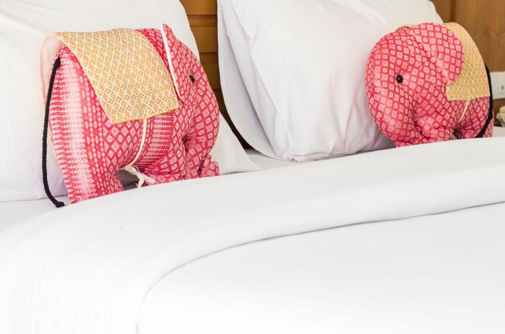 Larn Park Resortel Patong Chambre photo